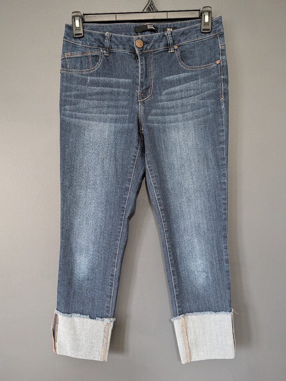 1822 Taylor Crop Folded Hem Jeans Women's 8 Dark Wash EUC